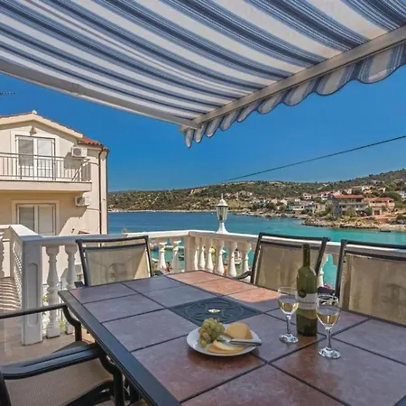 Apartmán Ivan With Terrace And Sea View A3